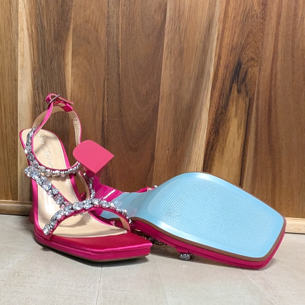 Betsey Johnson Pink Heels Size 11 - Picture 2 of 3